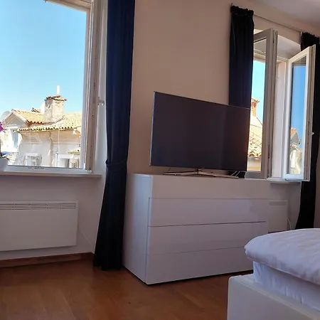 App Olive Old Town Apartment