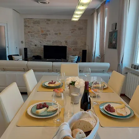 App Olive Old Town * Porec