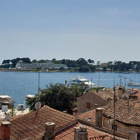 App Olive Old Town アパート